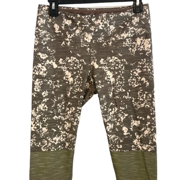 PRANA Slate Canopy Pillar Capri Leggings Women's Size Medium - Picture 4 of 10